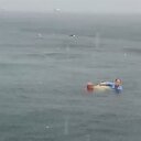 İstanbul'da helikopter düştü