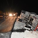 Tarım işçilerini taşıyan kamyonet devrildi: 17 yaralı