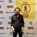 İlk filmiyle İngiltere'de ödül aldı