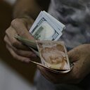 Dolar hızla düşüyor: İşte son seviye