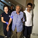Eşini geri getirmek için kendini bıçakladı