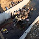 İzmir'de göçmenleri taşıyan kamyon devrildi: 22 ölü