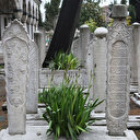 Tarihi mezar taşlarını yurt dışına sattılar