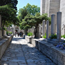 Mezar taşları tarihi yeniden yazabilir