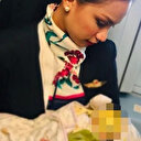 Yolcu annenin sütü bitti bebeği hostes emzirdi
