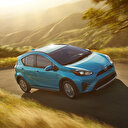 Toyota Prius yenilenen tasarımıyla iddialı geliyor