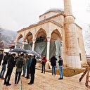Caminin taşlarını Bosnalılar topladı