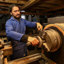 Önce makinesini sonra 'ahşap lavabo'ları üretti