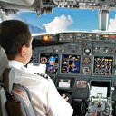 Pilot uyuyakaldı uçak havaalanını geçti