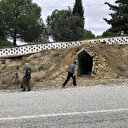 Yol çöktü gerçek ortaya çıktı: Talan ediliyor