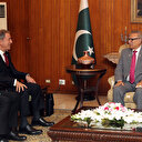 Bakan Akar'dan Pakistan'da kritik görüşme