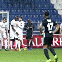 Football: Kasimpasa hammer Besiktas in Turkish league