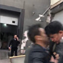 Seyyar satıcı zabıta komiserinin burnunu kırdı