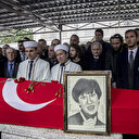 Usta sanatçı Ayşen Gruda son yolculuğuna uğurlandı