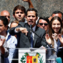 Guaido, Maduro'yu devirebilmek için askerlerle görüştüğünü açıkladı