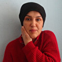 Elini başından çekemiyor