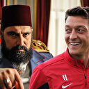 Payitaht Abdülhamit hayranı olan Mesut Özil'e Bülent İnal'dan mesaj