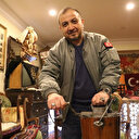 35 yıl önce ütü ile başladığı antika tutkusu işi oldu