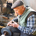 Ali usta 77 yıldır çelik dövüyor