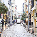 Valiz kapının arkasında