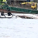 Haliç'te tekne alabora oldu