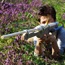 Babası ‘boş iş’ dedi: 50 metre menzilli tüfek tasarladı