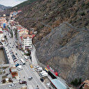 Şehri kurtarmak için dağ çelik ağlarla örülüyor: Evleri darmadağın etmişti