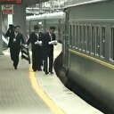 Korumalar Kuzey Kore lideri Kim'in treninin tozunu aldı