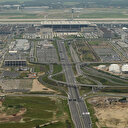 Almanlar 13 yıl önce başladığı Berlin havalimanı inşaatını bitiremiyor