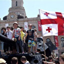 Gürcistan'da bayrak krizi: Eğitim Bakanı görevden alındı