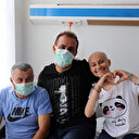 Haluk Levent'ten lösemi hastası baba kıza ziyaret