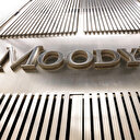 Tetikçi Moody’s yine sahnede