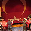 Sanatçı Enis Fosforoğlu son yolculuğuna uğurlandı