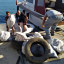 Datça’da denizden bir buçuk ton çöp çıkartıldı