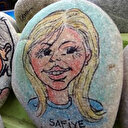 49 yıldır aynı parkta farklı materyallere portre çiziyor