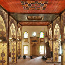 Fatih Sultan Mehmet'in namaz kıldığı Ulu Cami zamana meydan okuyor