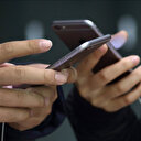 Yurt dışından getirilen telefonun harcı bin TL arttı