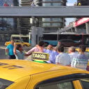 Müşterisi ile tartışan taksiciye meslektaşlarından dayak