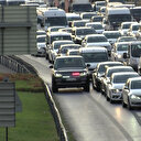 İstanbul'da trafik arttı: Çakarlı araçların emniyet şeridi yolculuğu başladı