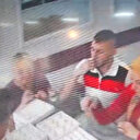 Kızı ve damadı oyaladı, anne yüzüğü çaldı
