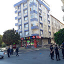 İstanbul'da deprem sonrası Şirinevler'de yan yatan bir bina tahliye edildi