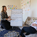 Fedakar öğretmen evde eğitim verdiği İsmail’i hayata bağladı