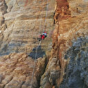 Geziye gittikleri mağarada mahsur kaldılar: 3 saat sonra kurtarıldılar