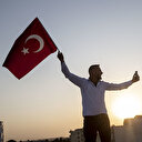 Tel Abyad teröristlerden temizlendi: Halk ellerinde Türk bayraklarıyla ilçede turlar attı