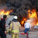 Kartal'da iş yeri yangını: İtfaiye ekiplerinin 1 saatlik çalışması sonrası kontrol altına alındı