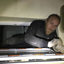 3 katlı eve giren hırsız havalandırma boşluğunda yakalandı