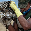 Brezilya’da kıyılarındaki petrolü temizleyen 17 kişi hastaneye kaldırıldı: 5 bin askerde de aynı semptomların görülmesinden endişe ediliyor