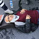 Üst geçidi kullanmayıp yoldan geçmek isteyince ölümden döndü