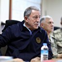 Bakan Akar, Tel Abyad'daki askerlere telsizden seslendi: Burada bir şey bitmiş değil, her an her şey olabilir