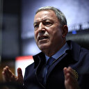 Bakan Akar, Tel Abyad'daki askerlere seslendi: Burada bir şey bitmiş değil, her an her şey olabilir